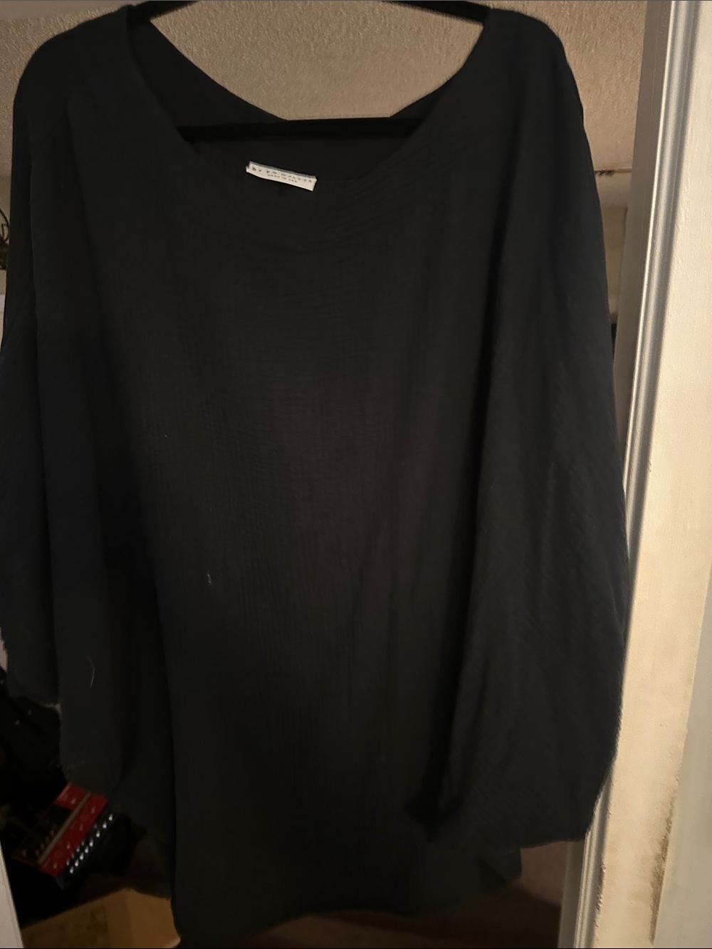 bryn Walker Black Long-Sleeve Oversized Crewneck Shirt